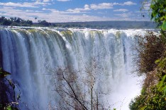 Victoria1_5x3.jpg (16978 Byte)